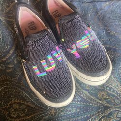 Sketchers Size 10.5 girls