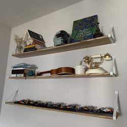 3 Shelves 