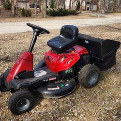 Craftsman Riding Lawn Mower 