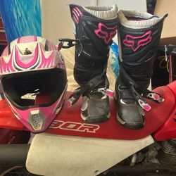 Ladies Helmet and Boots (Fulmer & Fox) 