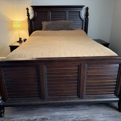 Thomasville Ernest Hemingway Solid Wood Bed Frame 