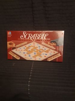 NEW Scrabble Crossward Game