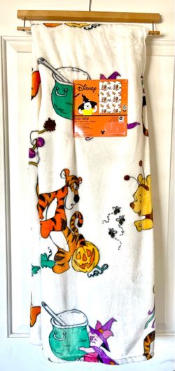 Winnie the Pooh Halloween blanket
