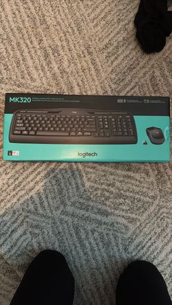 Logitech MK320 Wireless Keyboard and Mouse Combo