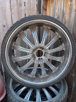 22 Inch Chrome rims and tires