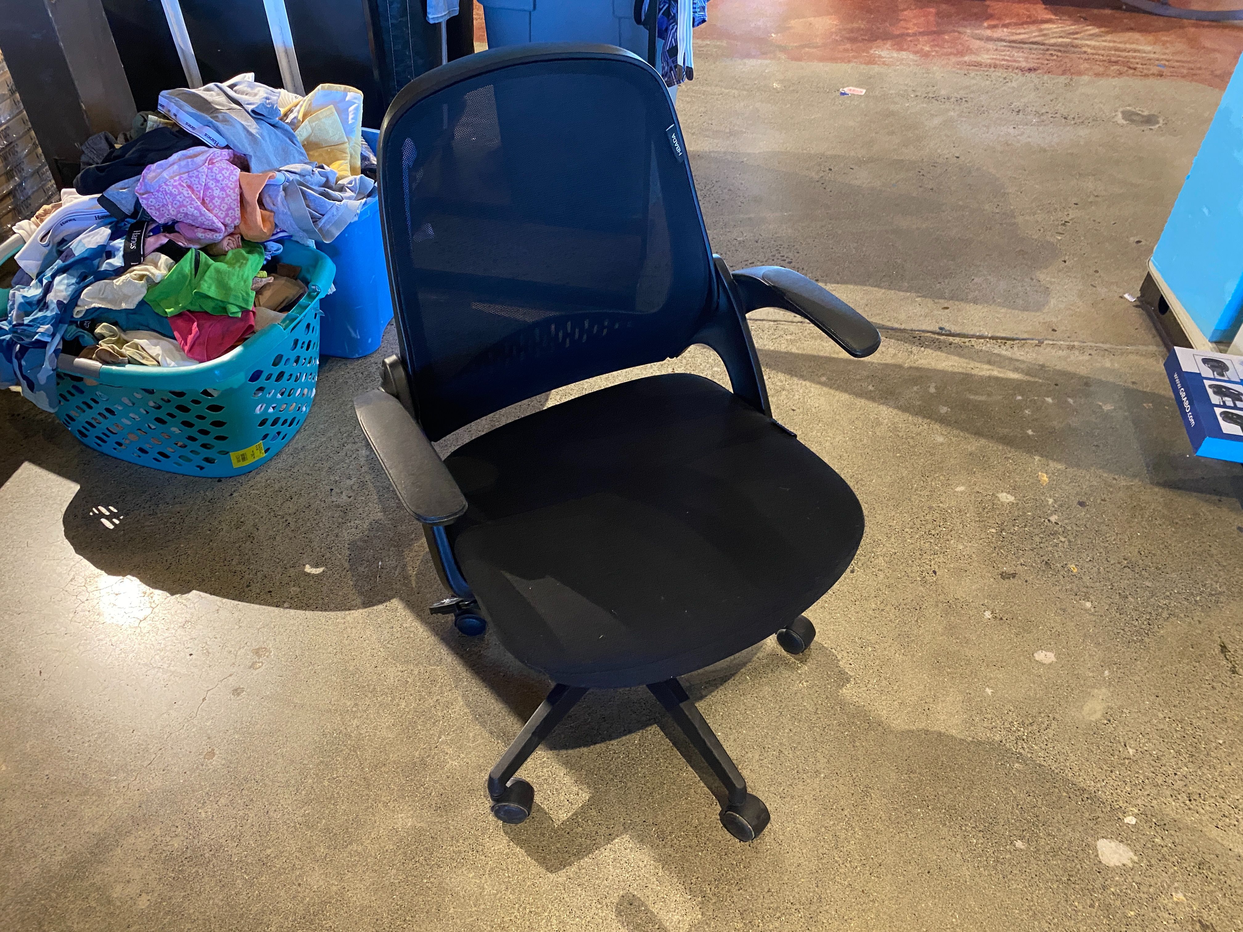 HBADA Black Mesh Office Chair with Flip Up Arms