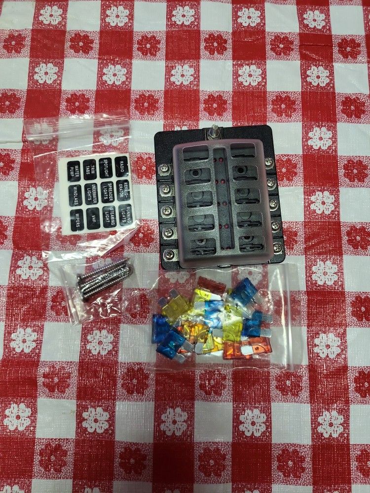 12 V Fuse Box