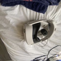 Meta Quest 3 250$ 