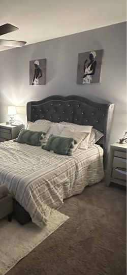QUEEN BEDROOM SET + MATTRESS & BOX SPRING — $200