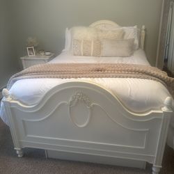  Stanley Furniture Young America Girls Bedroom Set