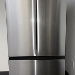 Modern Stainless Steel Refrigerator | French Doors & Freezer Drawer