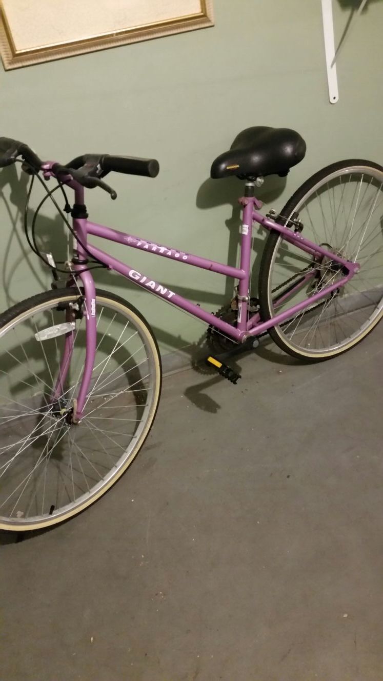 Giant farrago women's bicycle