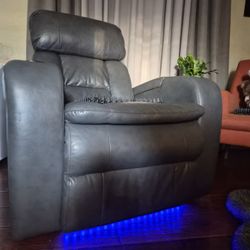 recliner sofa 