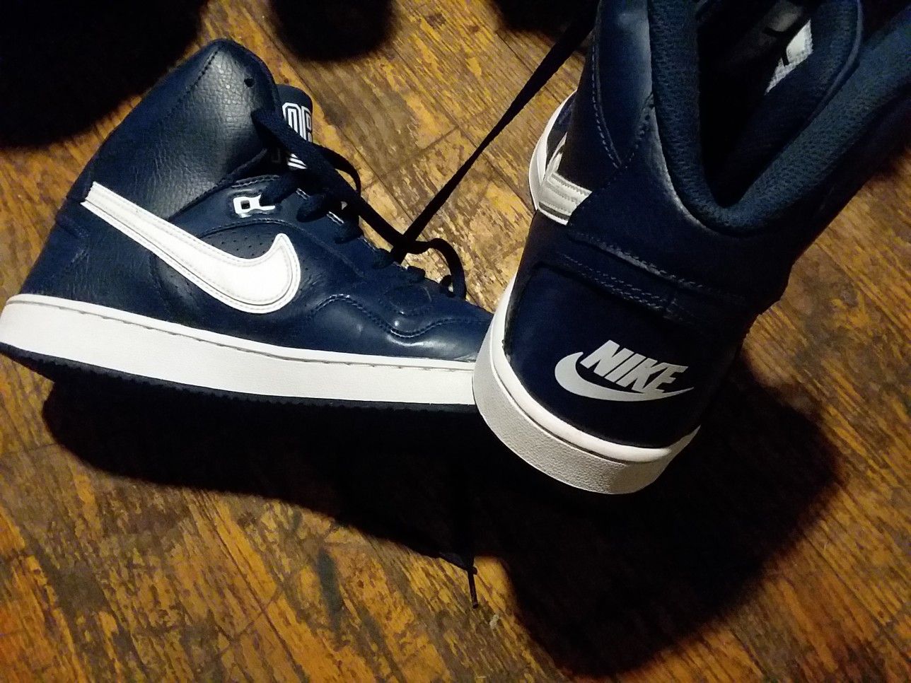 Size 9 men Basically knew worn like 5times