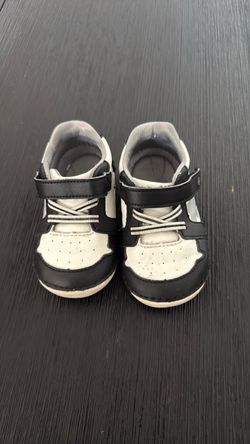 Baby’s first walking shoes