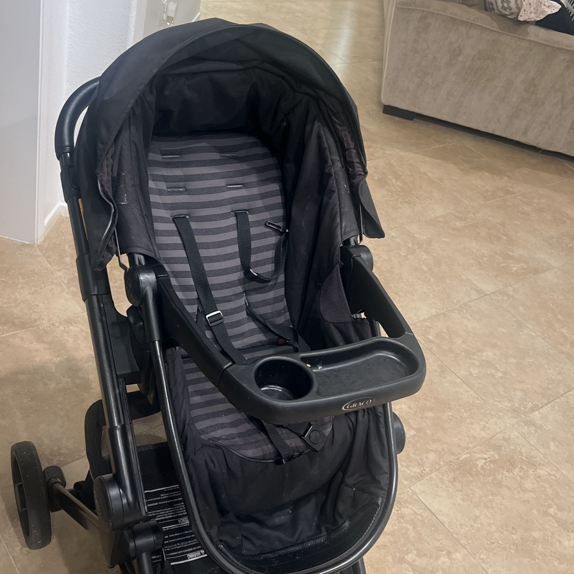 Graco Click Connect Stroller, Car seat And Base 