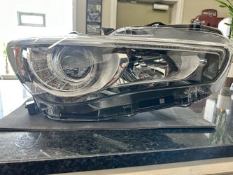 2014-17 Infiniti Q50 Headlight