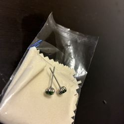 Sliver Emerald Earrings 