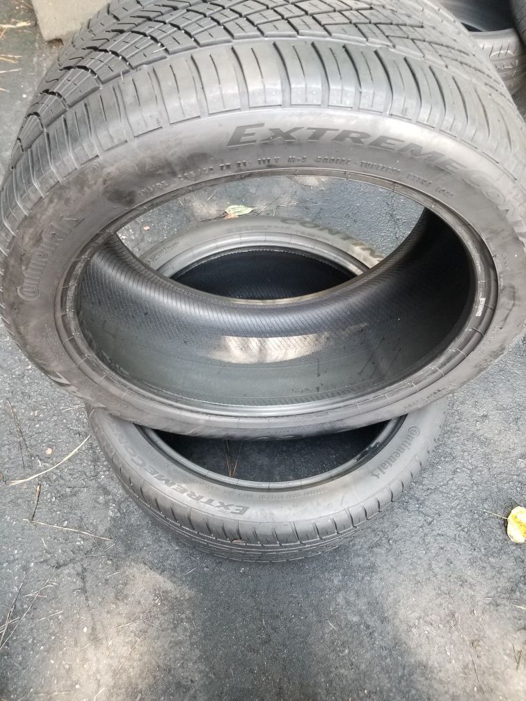 Used tire 295/40/21