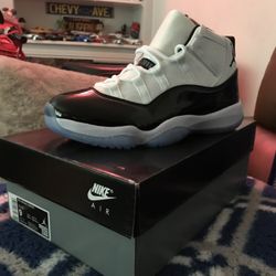 Jordan Retro “ Concord 11 s “ 
