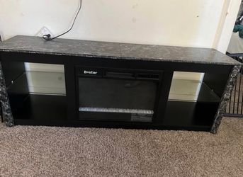 Entertainment center