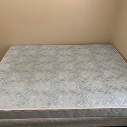 Queen mattress,box springs & frame 3PC/set