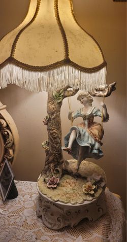 Two Vintage Capodimonte-style Italian porcelain figural table lamps