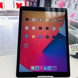 Apple iPad Pro 12.9 Inch , 128GB Storage , It Is Compatible With WiFi And Cellular 