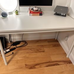 IKEA desk/table 51 1/8x27 1/2 "