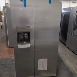 Frigidaire FRSS2623AS
36 Inch Freestanding Side by Side