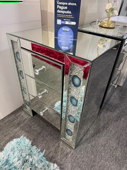 NIGHTSTAND