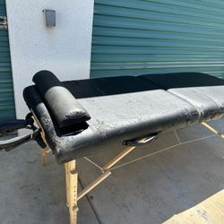 Folding Massage Table With Carrier Some Peeling But Blanket Can Cover