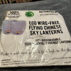 Lot of 4 eco wire free flying chinese sky lanters