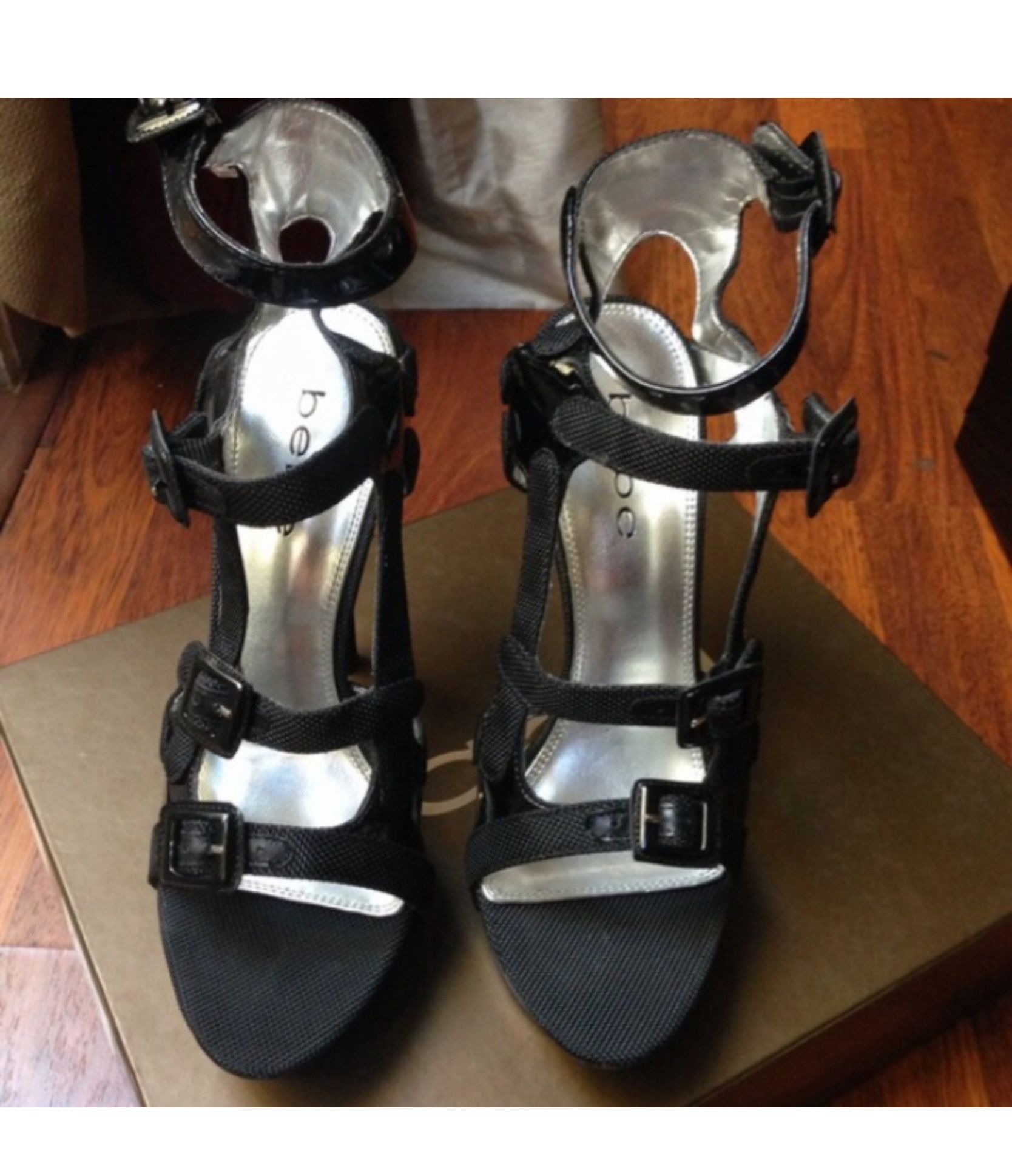 🔥🔥NIB $169 Bebe Strappy Platform Heels - 8.5