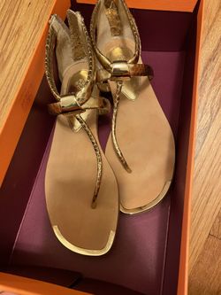 Isola Gold Sandals Size 5.5