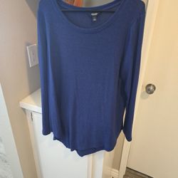 Large Vera Wang Navy Blue Sweater