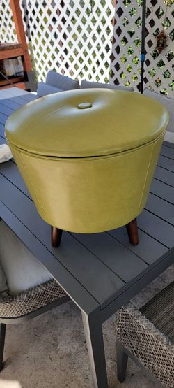 Storage accent ottoman