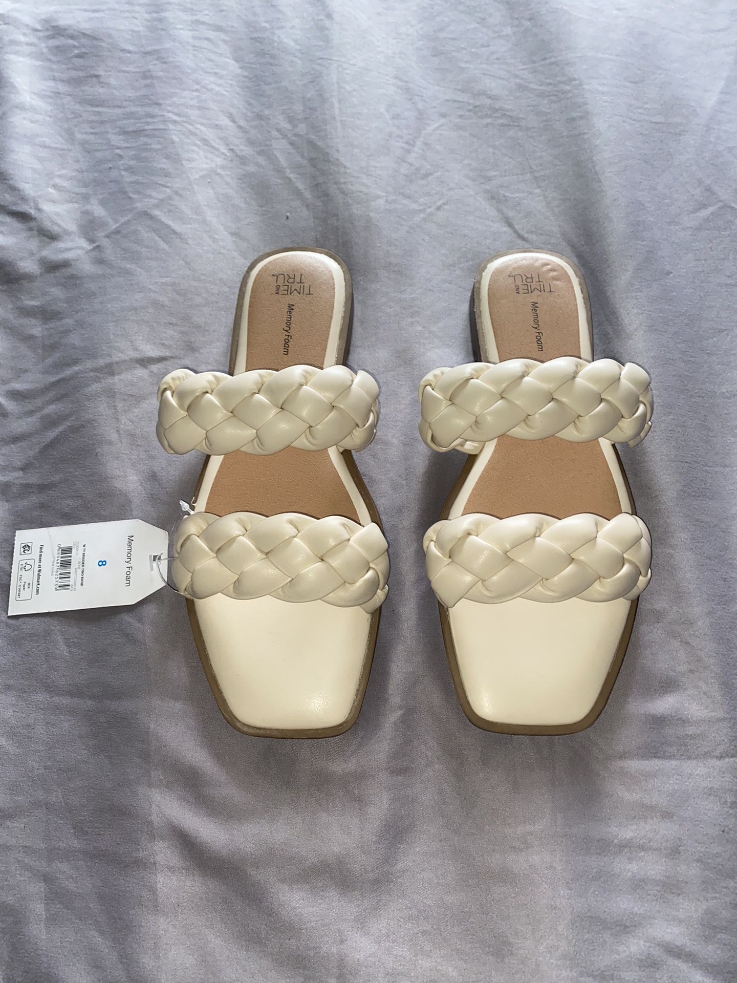 New Woman’s Pearl White Slides