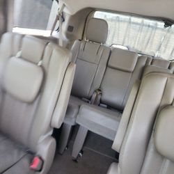 Burgundy Dodge Caravan 06