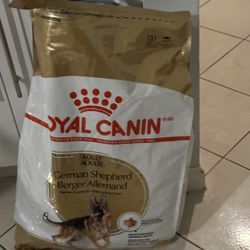 Dog Food (Royal Canin German Shepherd)