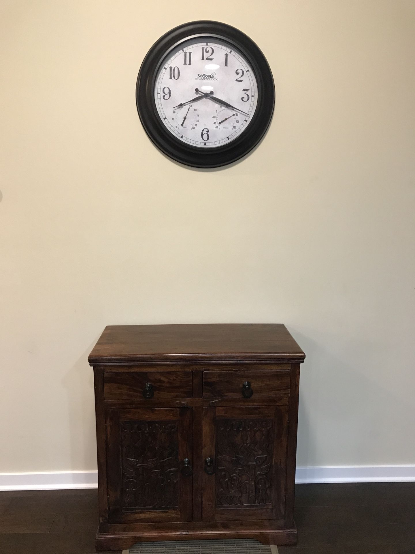 SkyScan atomic clock purchased from Costco for Sale in Westlake, OH