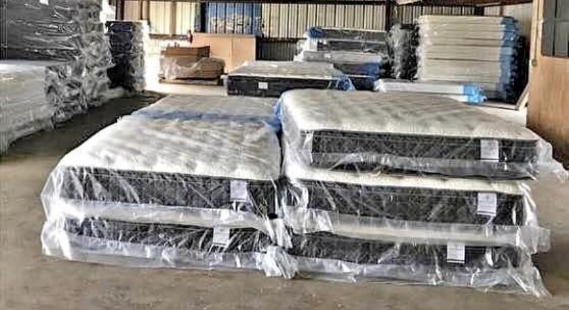 🔥🔥🔥Mattresses Liquidation Sale🔥🔥🔥