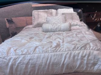 IKEA Malm discontinued bed (Full)