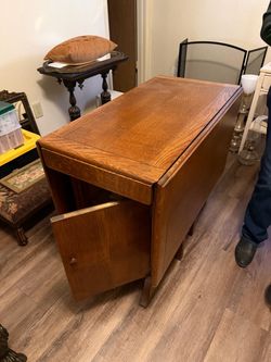Antique drop leaf table