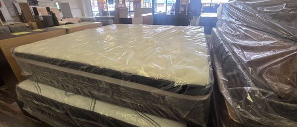 King pillow top mattress $349