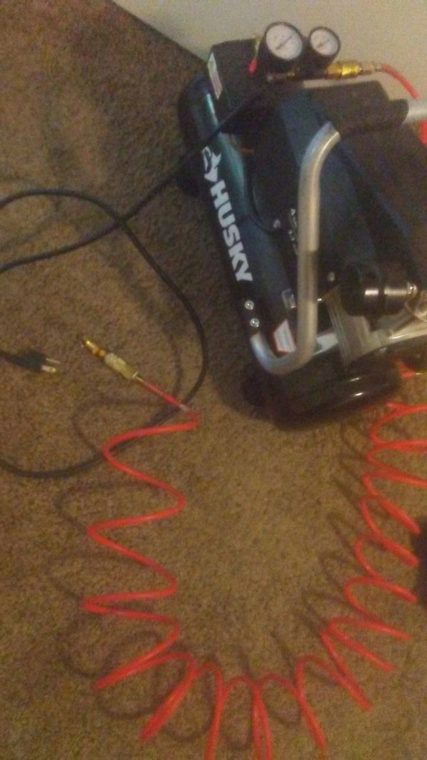 New compressor. 4 gal 135 psi. Husky. From home depot for Sale in