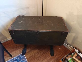 Vintage 1951 Military Footlocker Trunk — Texas Trunk Co. MIL-L-10798 Korean War Era