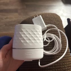 Febreze Plug Scent Booster, Air Freshener, Scented Oil Air Freshener Diffuser