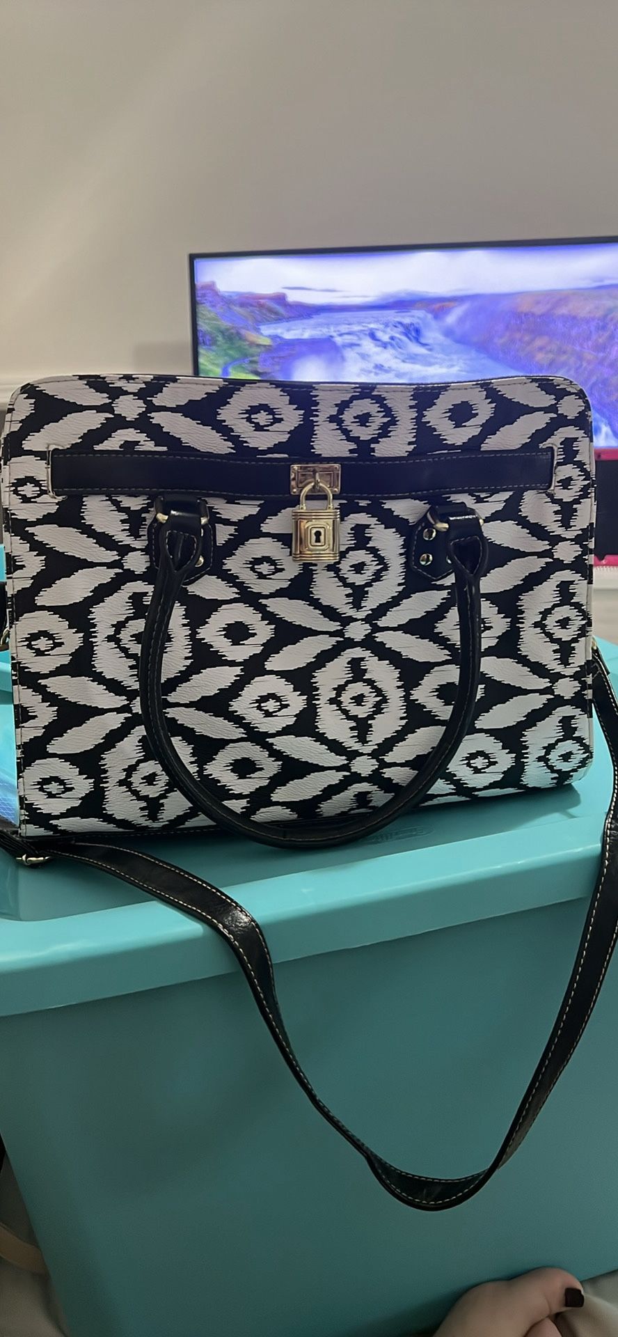 Purses 10$ For All