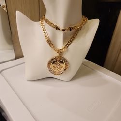 Cadena con dige de san judas